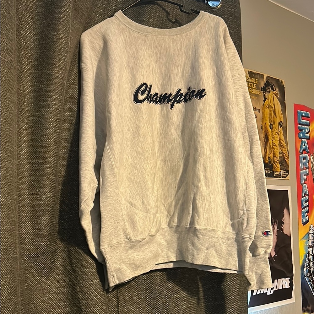 Champion Vintage Gray Embroidered Crewneck Sweater